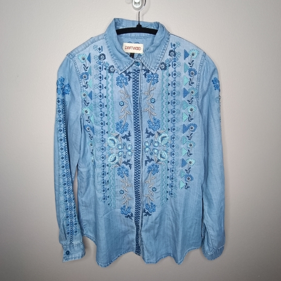 DRIFTWOOD Tops - Driftwood Sundance Blue Embroidered Boho Chic Denim Shirt XS